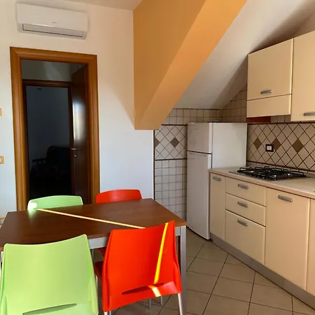 Nettuno Апарт-отель Вьесте