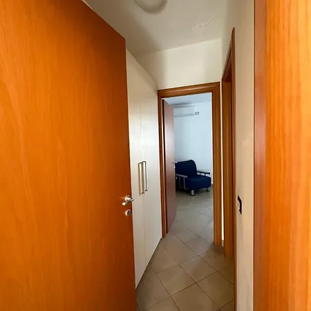 Nettuno Апарт-отель Вьесте